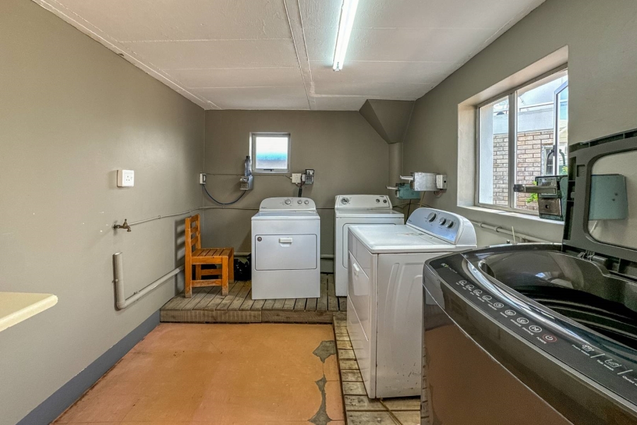 To Let 2 Bedroom Property for Rent in Summerstrand Eastern Cape
